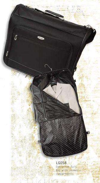 Executive suit bag with cosmetic compartments