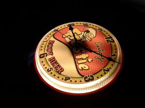 frosties rootbeer lighted wall clock