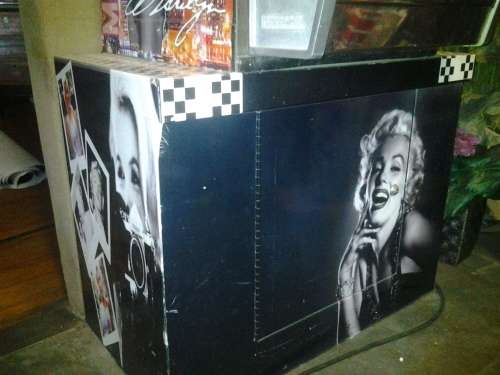 gambling machine "one arm bandit"