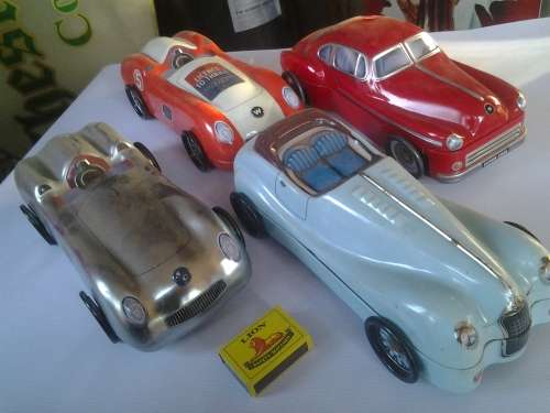 collectable car shaped tins
