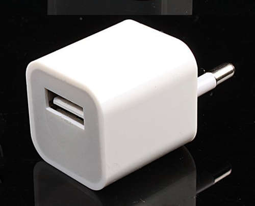USB Power Adapter Wall Charger for Kindle / Cell phones / MP3 and any USB device
