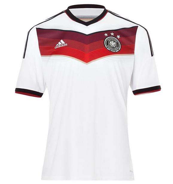 GERMANY 2014 WORLD CUP  SHIRT SOCCER / FOOTBALL JERSEY - SIZE M