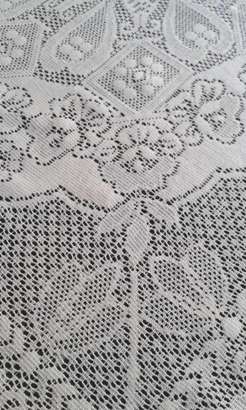 Lovely Vintage Cream Lace Tablecloth
