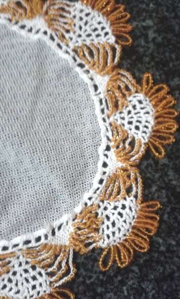 Vintage orange beaded doilie net centre 19.5cm