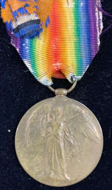 WW1 : VICTORY MEDAL : PTE EC CADMAN (