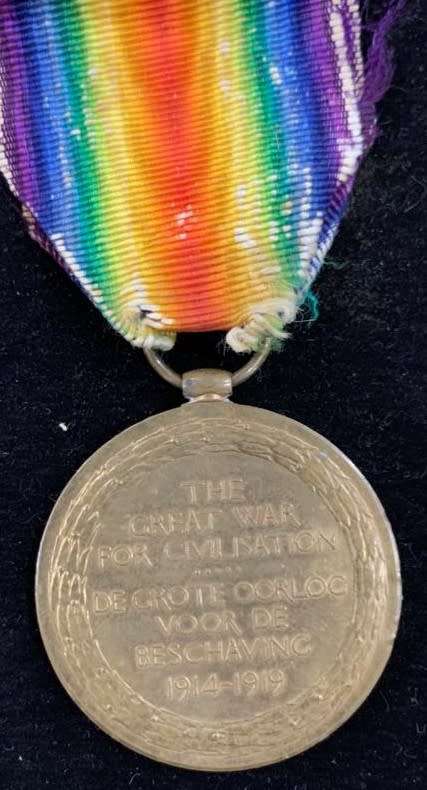 WW1 : VICTORY MEDAL : PTE EC CADMAN (