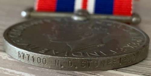WW2 : ND STONEFIELD (2 MEDALS)