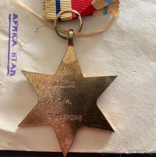 WW2 : SPR J.M. SCHEEPERS (SET OF 6 ) NO 233396 INCL LIBERTY PASS