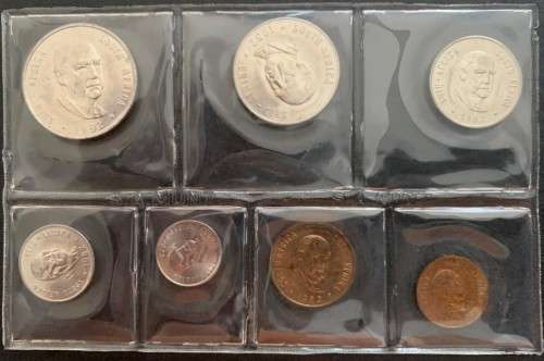 1982 SA MINT PACK : SEALED