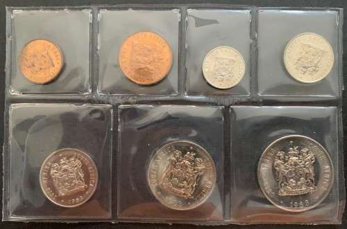 1983 SA MINT PACK : SEALED