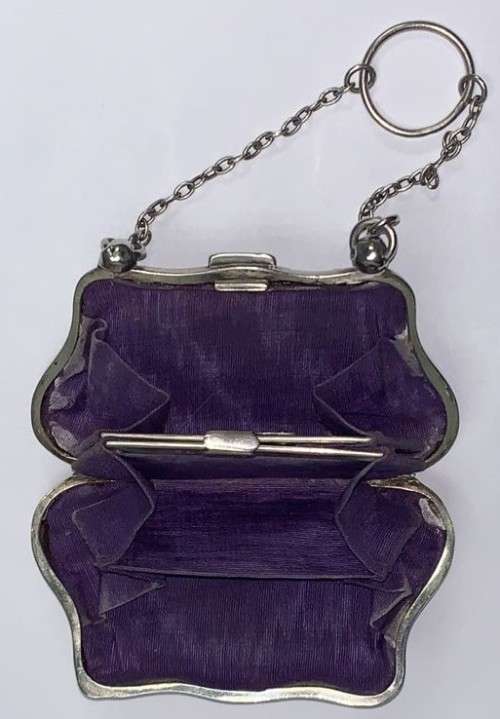 Turn of the Century Stirling Silver (80gr+/-) Mini Finger Handbag.