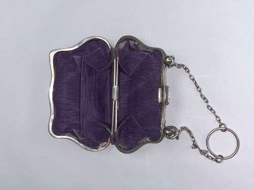 Turn of the Century Stirling Silver (80gr+/-) Mini Finger Handbag.