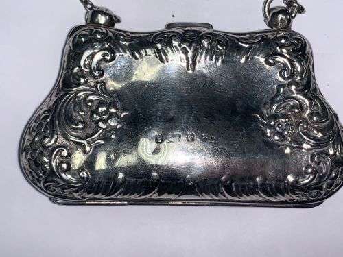 Turn of the Century Stirling Silver (80gr+/-) Mini Finger Handbag.