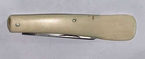 An early 1930`s/20`s Vintage Taylor Sheffield Pocket Knife.