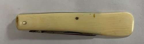An early 1930`s/20`s Vintage Taylor Sheffield Pocket Knife.