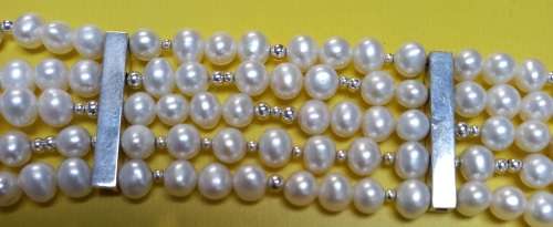 SET OF PEARL BRACELET & NECKLACE WITH 9CT GOLD AND REAL SILVER