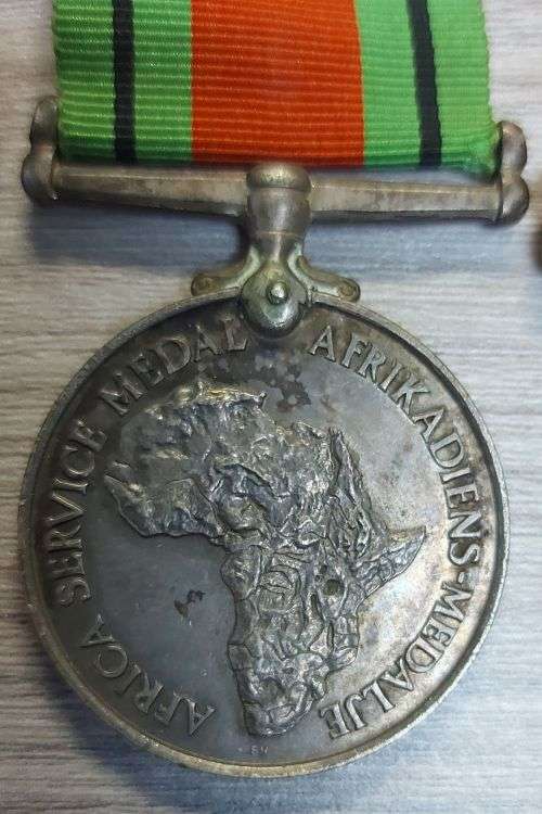 4 x WW2 MEDALS ISSUED TO TSD BROOKS