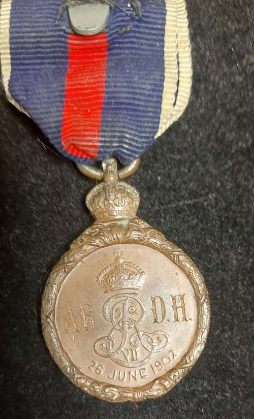 QSA AND KING EDWARD CORONATION MEDALS : TPR A BISSET DAMANT`S HORSE