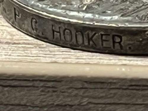 QSA - 2106 TPR, PC HOOKER S.A LI  HORSE - WITH 2 MINIATURE WAR MEDALS
