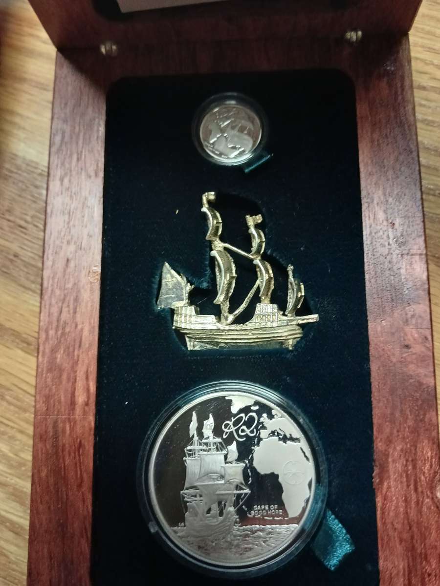 THE 2009 TICKEY AND CROWN SILVER COIN SERIES - MARITIME HISTORY OF SOUTH AFRICA-LIMITED 1000 SERIES