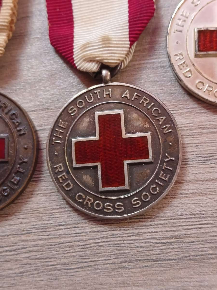 4 X RED CROSS SOCIETY MEDALS ( 92.5 SILVER )