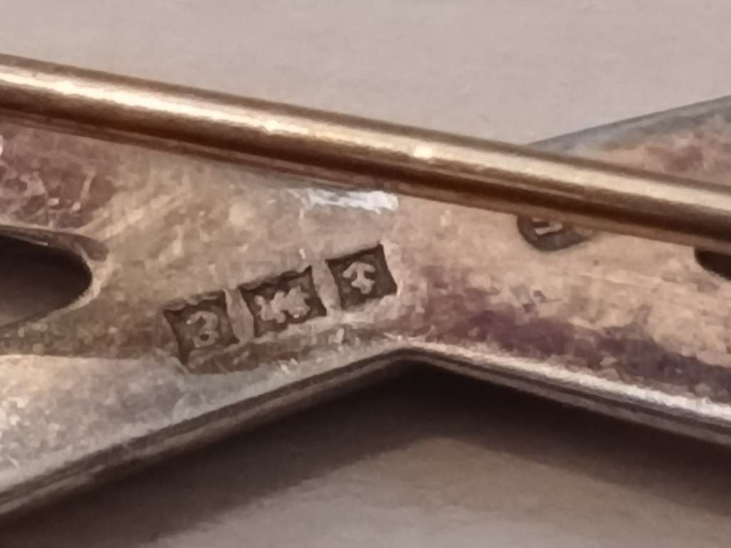 MINERS GOLD RUSH 1890-1896 TOKEN SPADE AND AXE- 92.5 SILVER