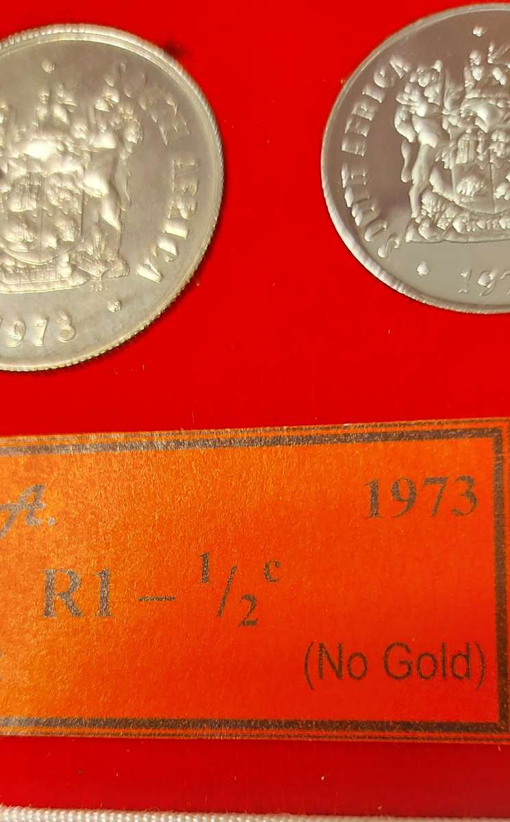 1973 RED PROOF COIN SET WITH SILVER R1