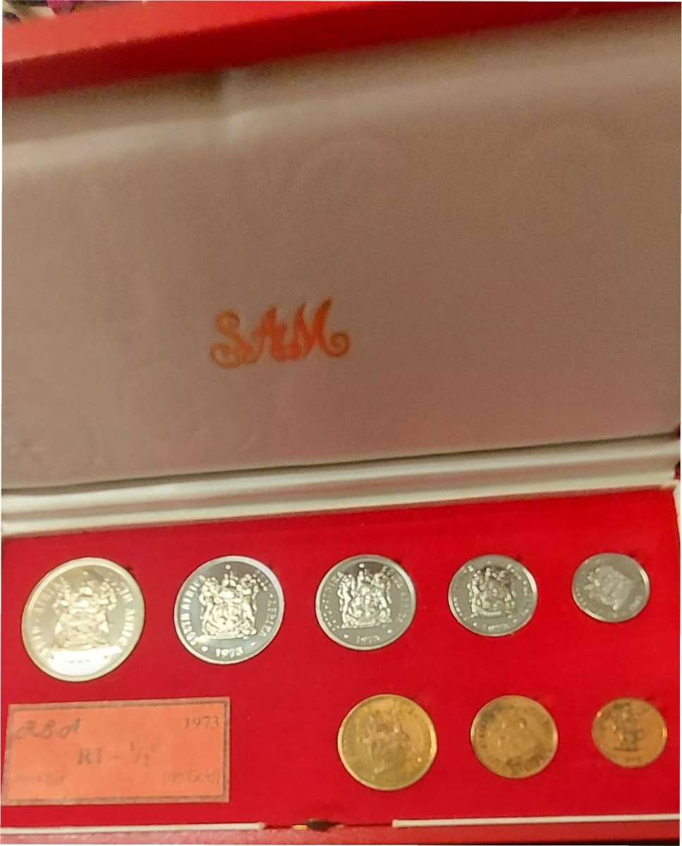 1973 RED PROOF COIN SET WITH SILVER R1