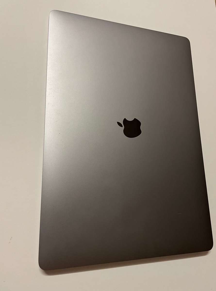 Macbook Pro 16` A2141 Intel i9 1TB SSD 2019 *Please Read*