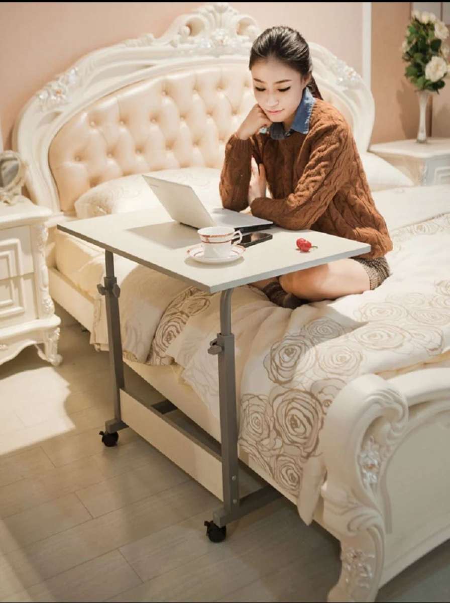 Multifunctional Adjustable Computer Desk Table