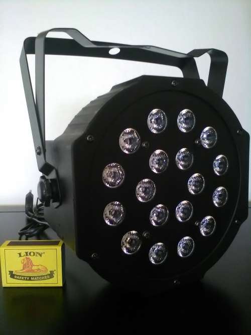 DISCO LIGHT 18X1W LED Flat PAR RGB