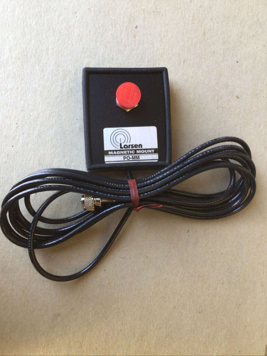 *BULK LOT* 4 x Larsen Magnetic UHF Antenna Mounts