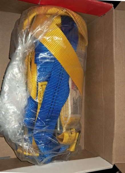 New ARROW Full Safety Harness with Shock Absorbing Lanyard