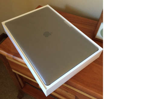 LATEST MODEL 2016 Apple MacBook Pro 15" Retina i7 2.7GHz / 16GB / 512GB / Radeon 455 + 1 YR WARRANTY