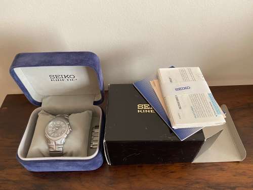 Seiko Kinetic Auto Relay Watch