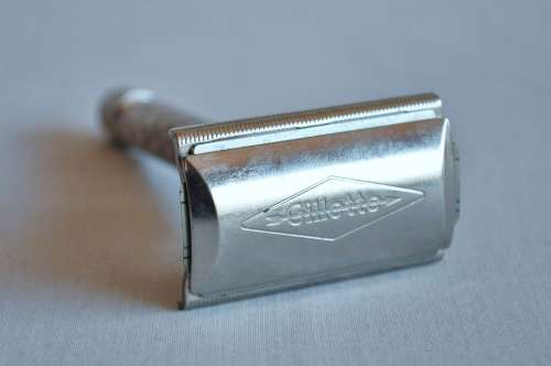 Vintage Gillette Razor Made in Endland