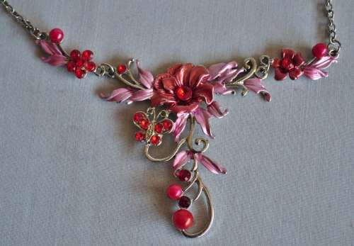 Vintage silver tone necklace with pink and red enamel and stones