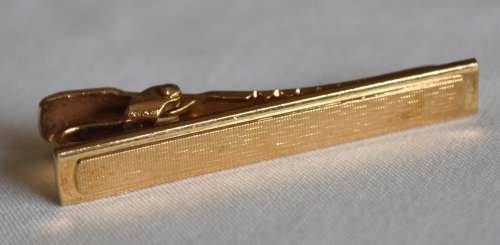 Vintage gold tone tie clip
