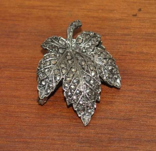 Vintage Sterling Silver and Marcasite Maple Leaf Brooch Pin stamped STR