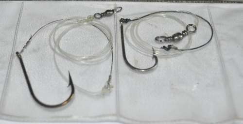 Job Lot - Booklet filled Steel wire traces with Mustad Hooks