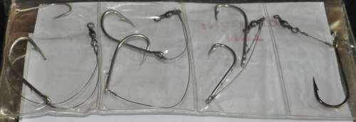 Job Lot - Booklet filled Steel wire traces with Mustad Hooks