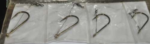 Job Lot - Booklet filled Steel wire traces with Mustad Hooks