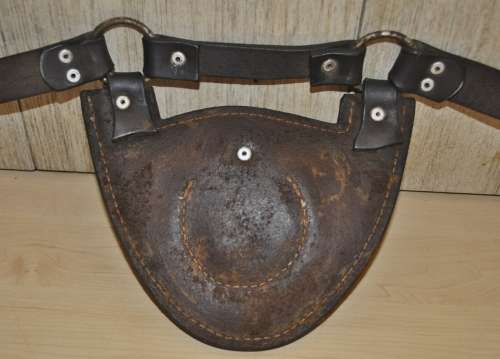 Vintage Leather Rod Bucket Fishing Belt for deep sea fishing