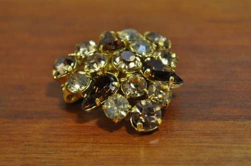 Vintage Austrian made Topaz and Citrine rhinestone crystal brooch in gold-tone setting