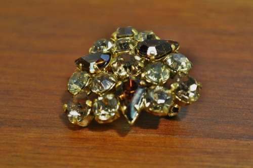 Vintage Austrian made Topaz and Citrine rhinestone crystal brooch in gold-tone setting