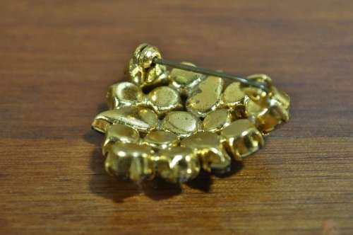 Vintage Austrian made Topaz and Citrine rhinestone crystal brooch in gold-tone setting