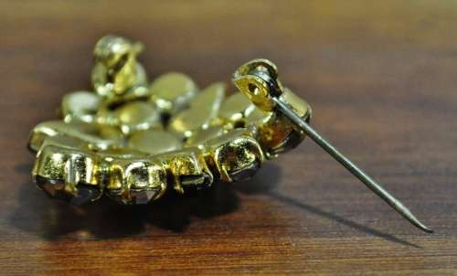 Vintage Austrian made Topaz and Citrine rhinestone crystal brooch in gold-tone setting