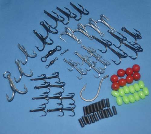 Mixed lot of various Mustad hooks, Barrel Swivels, and Other Tackle