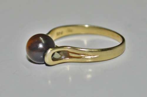 Vintage 9 ct Gold Ring with Tigereye stone