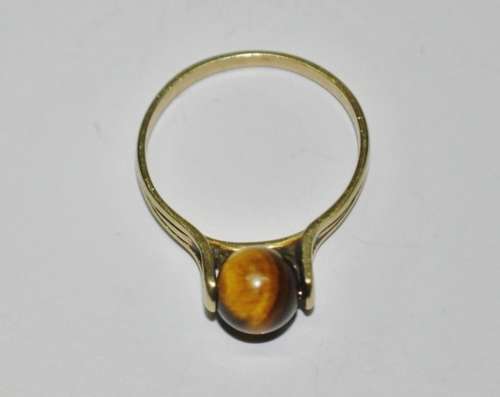Vintage 9 ct Gold Ring with Tigereye stone